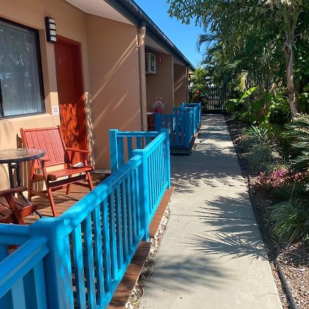 Bluewater Harbour Motel Bowen Bagian luar foto